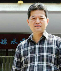 贾勇伟