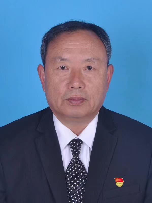 李乾
