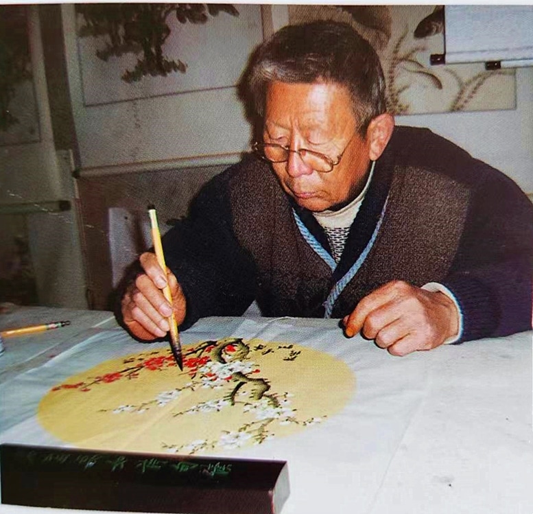 张振亚