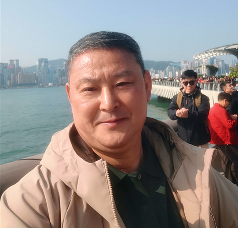 李亚东
