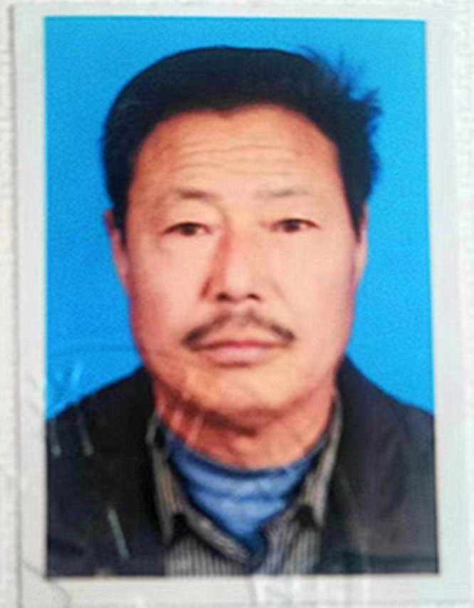 晁月伦