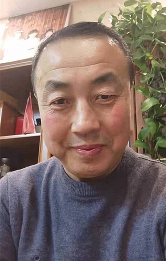 李大青