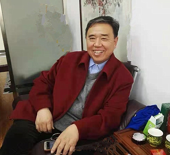 荣思成