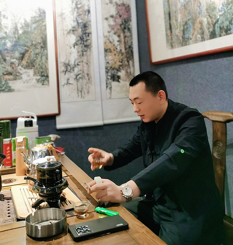 王斌