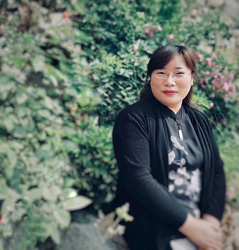李丽