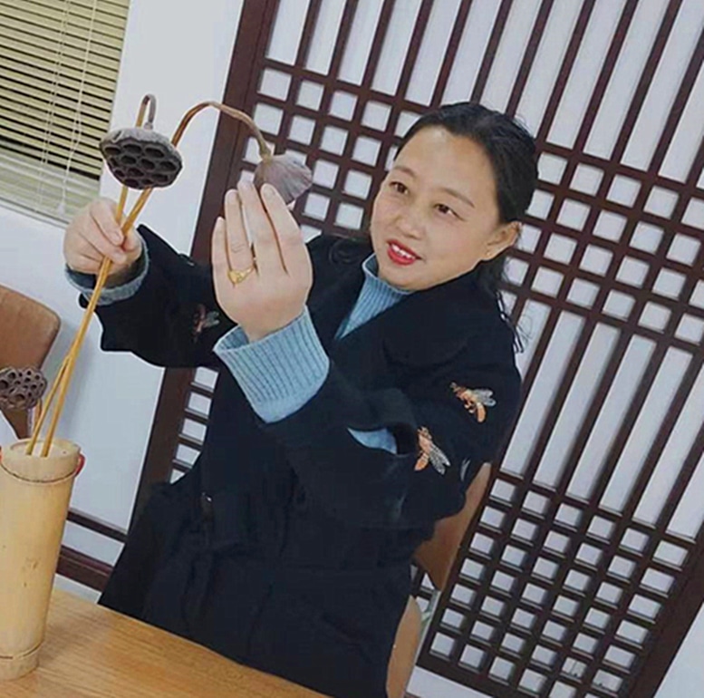 黄圣菊