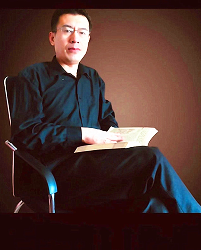 刘明革
