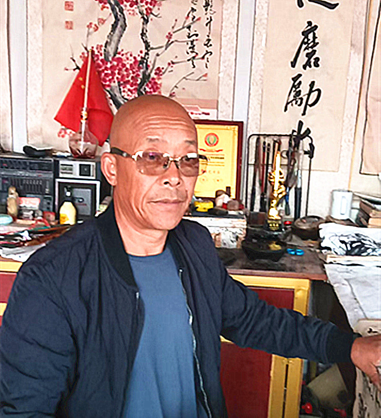 陈德贵       